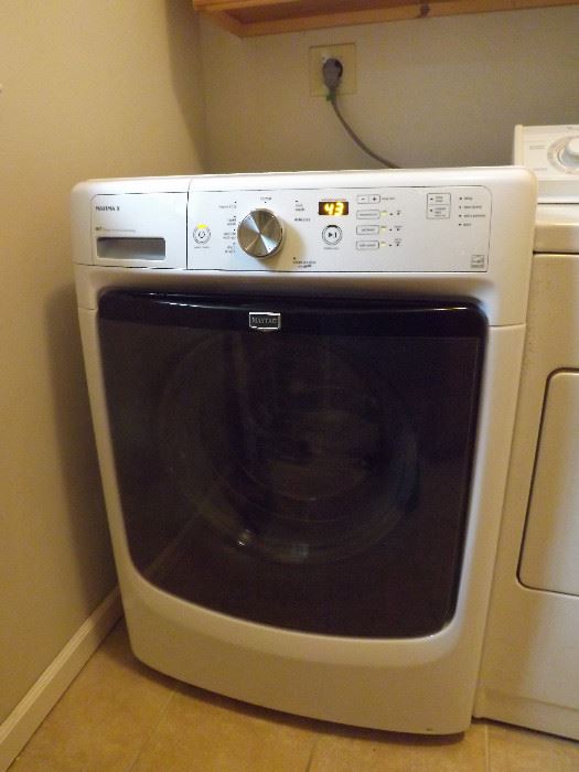 Maytag Maxima X Front Load Washer 2014 Gently Used