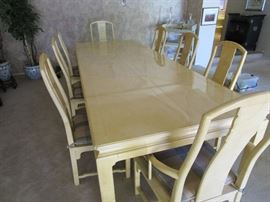 Henredon Dining Room Table. Note Marble-like Finish.