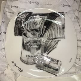 Andy Warhol collector plate: Tomato Soup.
