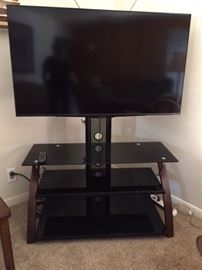 INSIGNIA TV with remote & stand $200