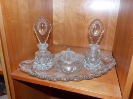 GLASS VANITY SET