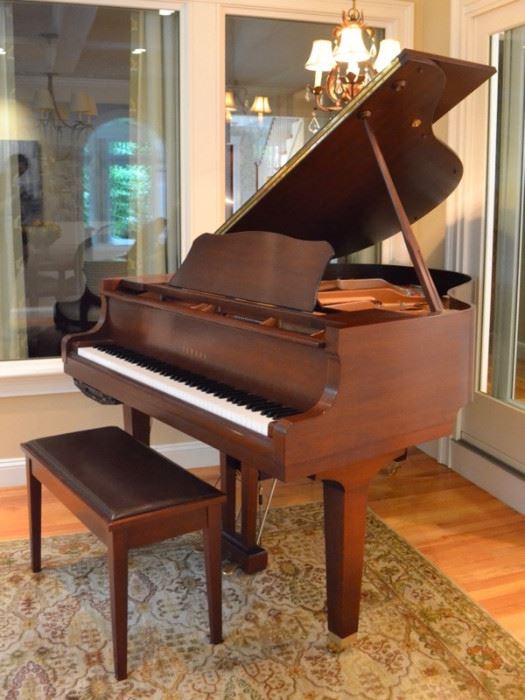 Yamaha GC-1 baby grand piano...