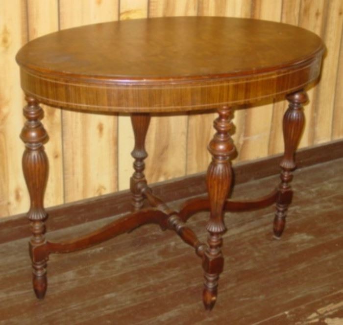 Oval Top Lamp Table