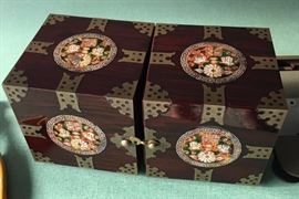 Asian vanity woden boxes