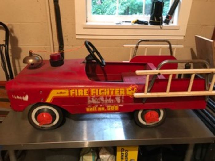 Childs fire engine