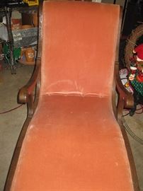 Vintage chaise