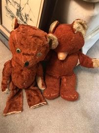 Old Gund Bears