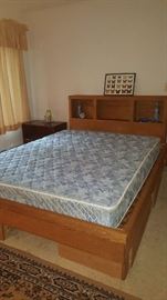 Platform bed with drawers