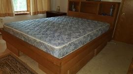 Platform bed with drawers