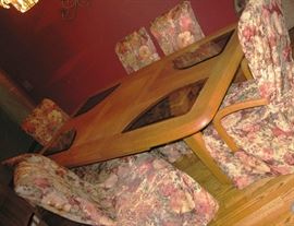 oak dining room table with buffet and leaves