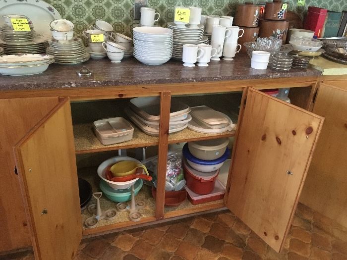 Tupperware, dinnerware, kitchen items