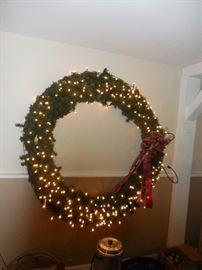 Lighted LARGE Wreath