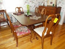 nice queen anne dining table with 6 chairs