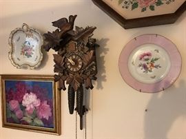 Clocks, artwork and decorative ceramics