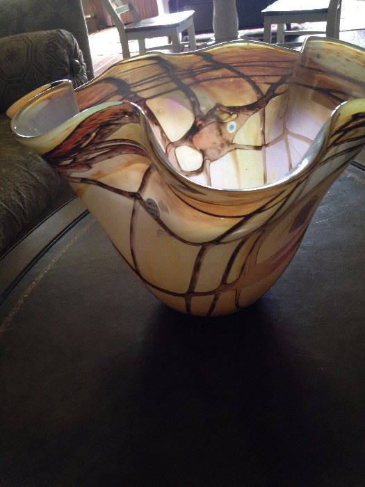 Gorgeous art glass bowl