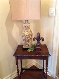 Small barley twist table; another fine lamp