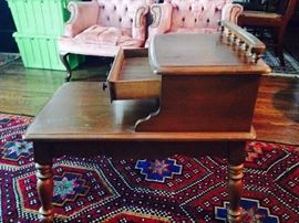 $350 - &nbsp;Hand woven deep color Kilim rug 6x9