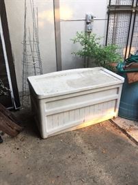 $15 - outdoor storage bin