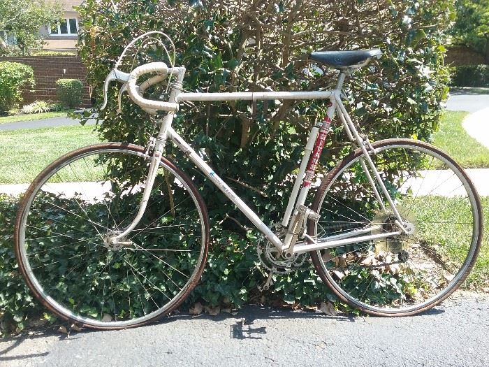 1980's Gitane Grand Sport Deluxe  bicycle ..all original parts with original kit and tools..air pump