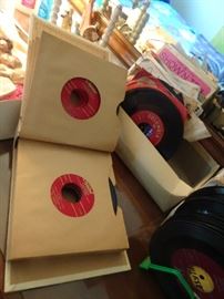 Records 78's 33's & 45's