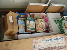 Tons of vintage books!