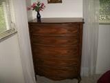 BROYHILL CHEST