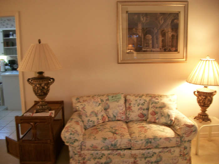 LOVE SEAT - HAS MATCHING SOFA