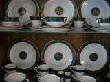 ROYAL DOULTON "CARLYLE" SERVICE FOR 8