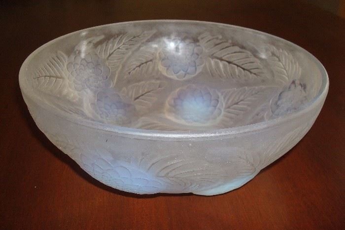 Signed Lalique Dahlia design bowl with opalescent feet. Approx. 10 inches diameter.