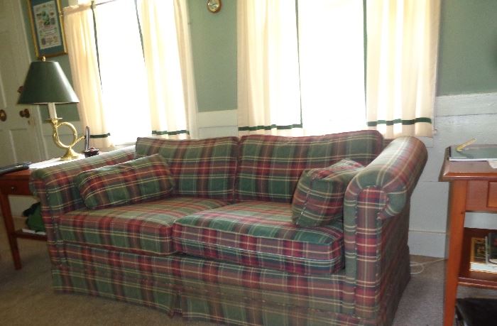 Thomasvill sofa