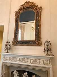 Monumental mirror