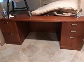 Great quality executive desk