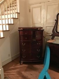 Mahogany dresser with mirror