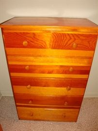 (5) Drawer Dresser