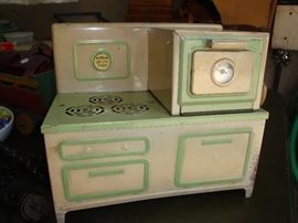 Vintage Electric Kingston Little Lady Range Toy~It works!!
