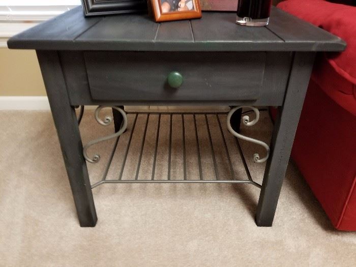 END TABLE ACCENT TABLE 
