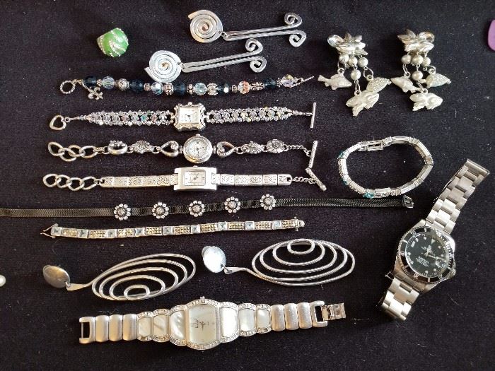 JEWELRY AND WATCHES