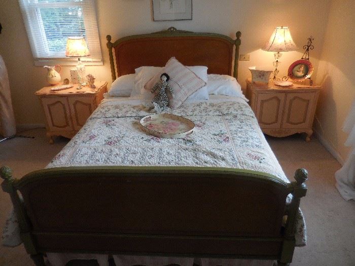 Vintage Birds Eye Maple Full Size Head Board, Foot Board Hand Painted  Bed. With Mattress Boxspring 