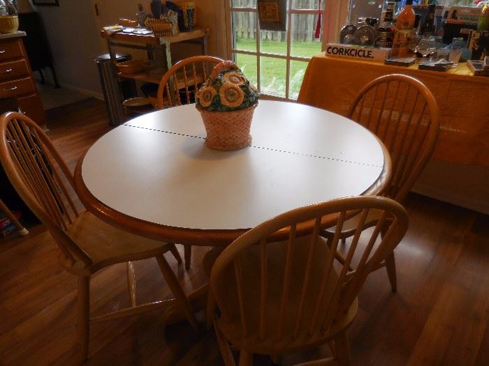Butcher Block Laminate Top Table  with 1 Leaf. 4 Butcher Block Side Chairs