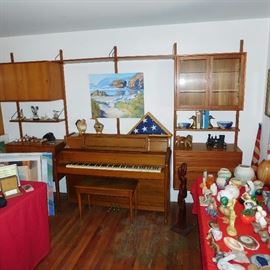 Beautiful Teak Mid Century modern modular wall unit