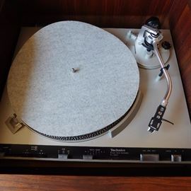 Technics SL 3300 Turntable