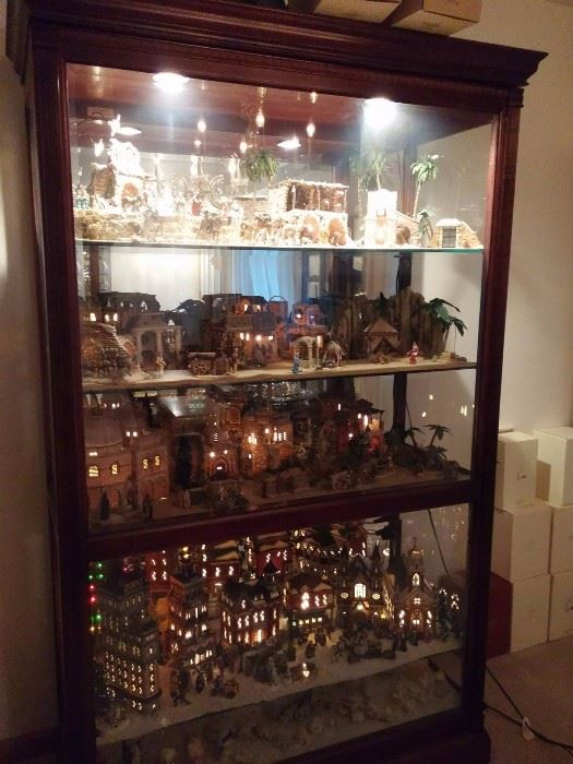 Howard Miller Curio Cabinet