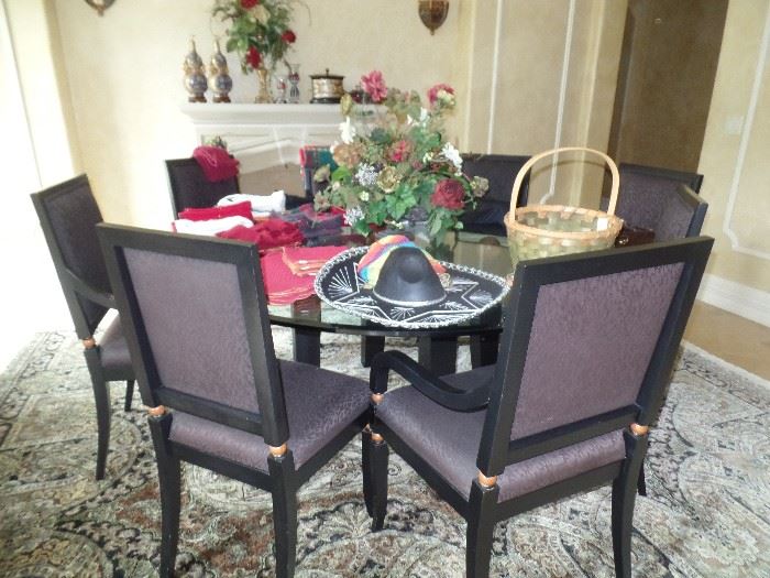 Dining room table w/8 chairs - 4 side chairs and 4 arm chairs
