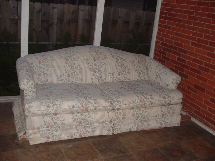 Patterned sofa bed, great condition.