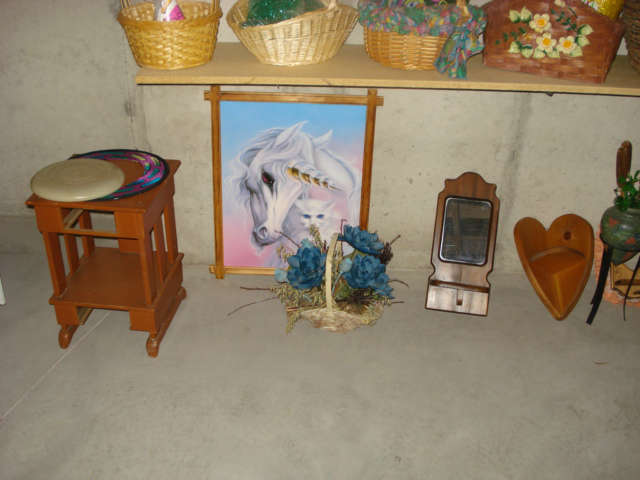 pictures, baskets, side table