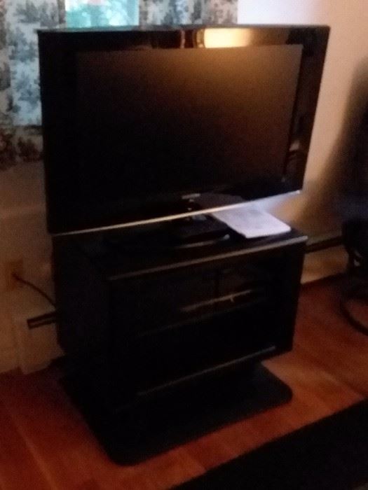 Flat screen tv and stand 
