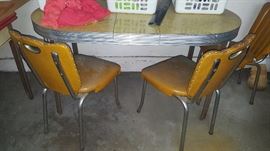 Kitchen Table & Chairs
