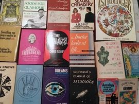 LARGE SELECTION OF BOOKS