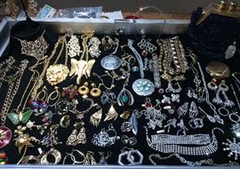 BEAUTIFUL COSTUME JEWELRY