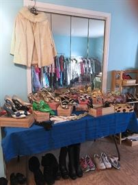 SHOES, SHOES AND MORE VINTAGE SHOES